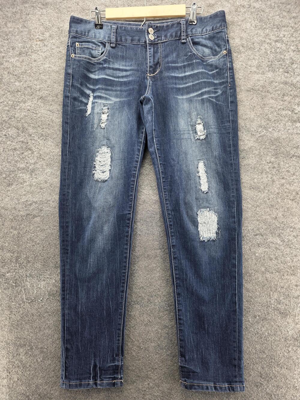 Maurices Jeans Teens 11/12 REG Blue Tapered Distressed Medium Wash 31 Inseam